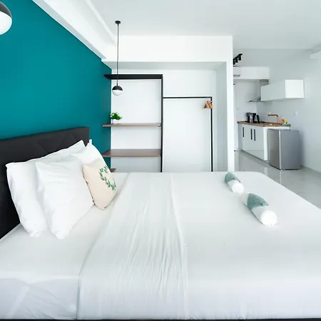 Ladadika Sea View - 102 아파트 *